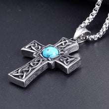 Laden Sie das Bild in den Galerie-Viewer, Keltisches Kreuz Halskette mit Türkis für Männer