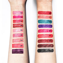 Laden Sie das Bild in den Galerie-Viewer, 18 Farben Diamant Glänzender Langanhaltender Lippenstift