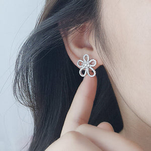 Blume Zirkon Ohrstecker