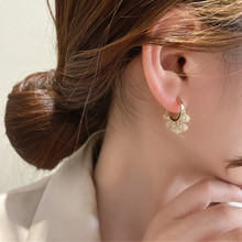 Laden Sie das Bild in den Galerie-Viewer, Metallkugel runde Ohrringe