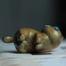 Laden Sie das Bild in den Galerie-Viewer, Handgefertigte holzgeschnitzte Katze