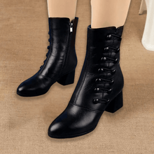 Laden Sie das Bild in den Galerie-Viewer, Warme Lederstiefel mit seitlichem Knopf