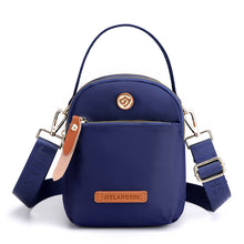 Laden Sie das Bild in den Galerie-Viewer, Wasserdichte Trendige Umhängetasche Aus Nylon
