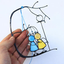 Laden Sie das Bild in den Galerie-Viewer, Künstlerischer Farbiger Fensteranhänger