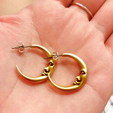 Laden Sie das Bild in den Galerie-Viewer, Kreative Mond-Ohrringe