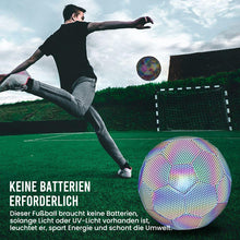 Laden Sie das Bild in den Galerie-Viewer, Reflektierender leuchtender Fußball