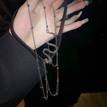 Laden Sie das Bild in den Galerie-Viewer, Modische Schlangenbeinkette aus Legierung