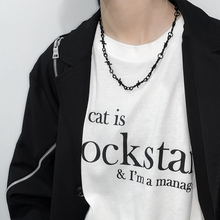 Laden Sie das Bild in den Galerie-Viewer, Dornen Halskette