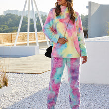 Laden Sie das Bild in den Galerie-Viewer, Plüschjacke mit Regenbogenverlauf