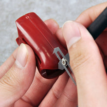 Laden Sie das Bild in den Galerie-Viewer, Handgemachter Parallel-Symmetrie-Stichel