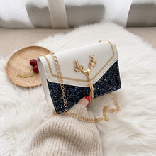 Laden Sie das Bild in den Galerie-Viewer, Schultertasche mit Pailletten und Geweih
