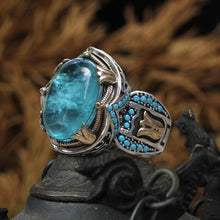 Laden Sie das Bild in den Galerie-Viewer, Luxuriöser Gravierter Saphirring