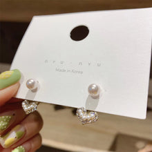 Laden Sie das Bild in den Galerie-Viewer, Damen einfache und vielseitige Liebesdiamantperlenohrringe