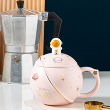 Laden Sie das Bild in den Galerie-Viewer, Süße Planeten-Kaffeetasse