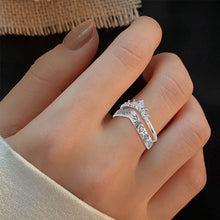 Laden Sie das Bild in den Galerie-Viewer, Einfacher V-förmiger Diamantgirlandenring