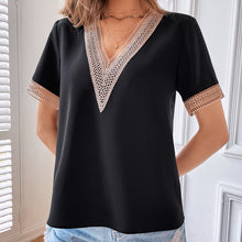 Laden Sie das Bild in den Galerie-Viewer, Einfarbiges Spitzen-T-Shirt mit V-Ausschnitt