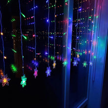 Laden Sie das Bild in den Galerie-Viewer, Schneeflocke LED dekorative Lichter