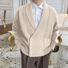 Laden Sie das Bild in den Galerie-Viewer, Vollfarbige geknöpfte Strickjacke