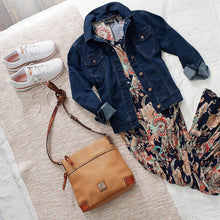 Laden Sie das Bild in den Galerie-Viewer, Umhängetasche mit Kieselkorn