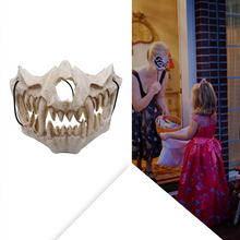 Laden Sie das Bild in den Galerie-Viewer, Halloween dreidimensionale Maske