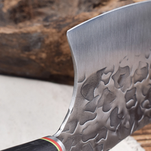 Laden Sie das Bild in den Galerie-Viewer, Gehämmertes Küchenmesser aus Edelstahl