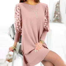 Laden Sie das Bild in den Galerie-Viewer, Einfarbiges Kleid mit Rundhalsausschnitt und Puffärmeln