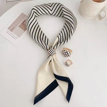 Laden Sie das Bild in den Galerie-Viewer, Einfache Elegante Seidenschalschnalle