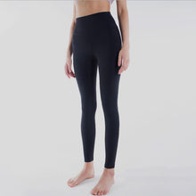 Laden Sie das Bild in den Galerie-Viewer, Eng anliegende Yogahose mit hoher Taille