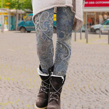 Laden Sie das Bild in den Galerie-Viewer, Hochelastische Leggings mit Print