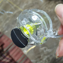 Laden Sie das Bild in den Galerie-Viewer, Küche Kreaktives Werkzeug - Roller-Knoblauchpresse