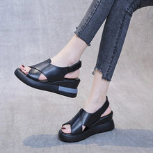 Laden Sie das Bild in den Galerie-Viewer, Damen Sandalen/Hausschuhe aus weichem Leder