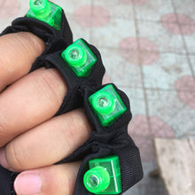 Laden Sie das Bild in den Galerie-Viewer, Farbrotierende Laserhandschuhe (Ein Paar)