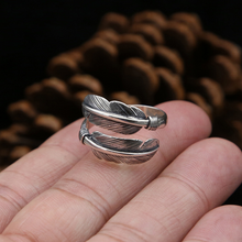 Laden Sie das Bild in den Galerie-Viewer, Offener Silber Engelsfederring