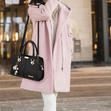 Laden Sie das Bild in den Galerie-Viewer, Damen modische süße einfarbige Handtasche