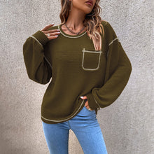 Laden Sie das Bild in den Galerie-Viewer, Rundhals gestrickter T-Shirt mit Taschen