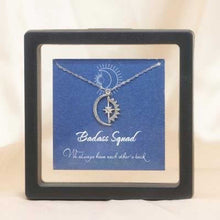 Laden Sie das Bild in den Galerie-Viewer, Exquisite neue Sonne-Mond-Stern-Halskette