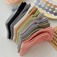 Laden Sie das Bild in den Galerie-Viewer, Einfarbige Socken für Mädchen