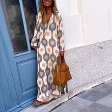 Laden Sie das Bild in den Galerie-Viewer, Kleid mit Seitenschlitz