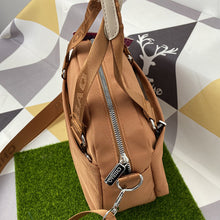 Laden Sie das Bild in den Galerie-Viewer, Freizeittasche mit großer Kapazität