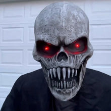Laden Sie das Bild in den Galerie-Viewer, Halloween dreidimensionale Totenkopfmaske