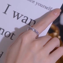 Laden Sie das Bild in den Galerie-Viewer, Offener quadratischer Diamantring