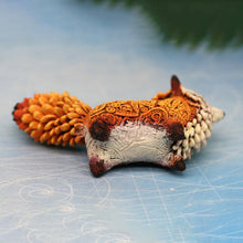 Laden Sie das Bild in den Galerie-Viewer, Niedliche Fuchs-Totem-Verzierung