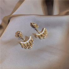 Laden Sie das Bild in den Galerie-Viewer, Geometrische Meniskus Ohrringe