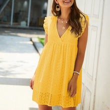 Laden Sie das Bild in den Galerie-Viewer, Sommerliches Spitzenkleid mit Rüschenärmeln
