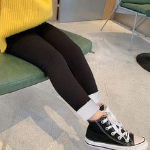 Laden Sie das Bild in den Galerie-Viewer, Kinder verdickte und warme Gamaschenhose aus Samt