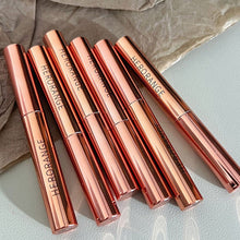 Laden Sie das Bild in den Galerie-Viewer, Funkelnder Lidschattenstift