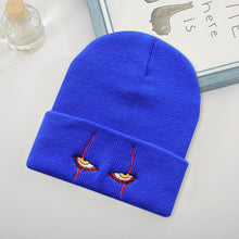 Laden Sie das Bild in den Galerie-Viewer, Clown-Augen Warme Strickmütze