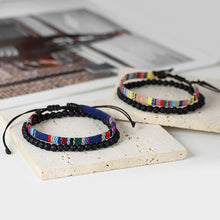Laden Sie das Bild in den Galerie-Viewer, Vintage Stoffarmband