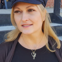 Laden Sie das Bild in den Galerie-Viewer, Glaube Herz Halskette