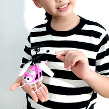Laden Sie das Bild in den Galerie-Viewer, Infrarot-Induktions-Mini-Helikopter für Kinder